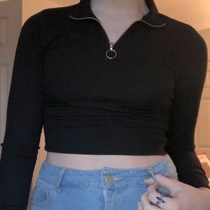 black fitted crop zip up circle silver fake collar